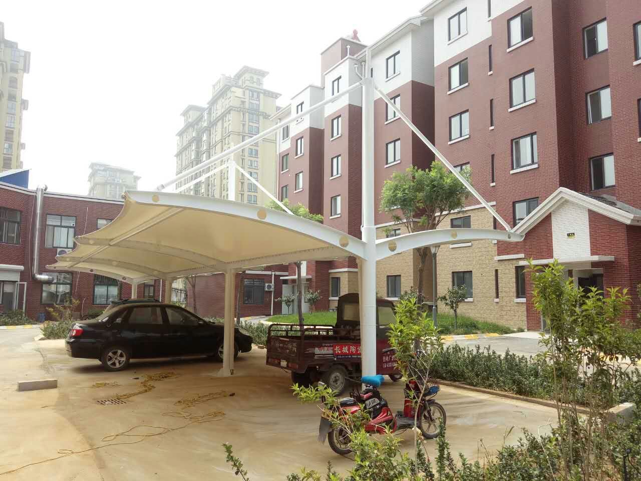 膜結(jié)構(gòu)定制車棚
