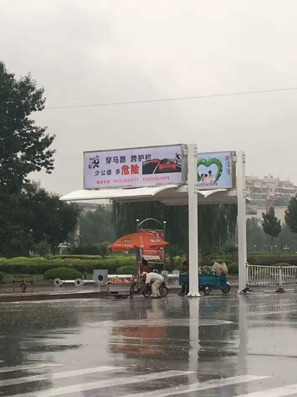 膜結(jié)構(gòu)雨棚生產(chǎn)廠家